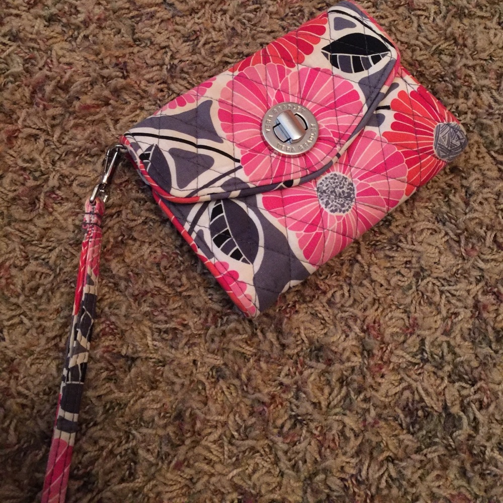 Vera Bradley Wristlet / Wallet