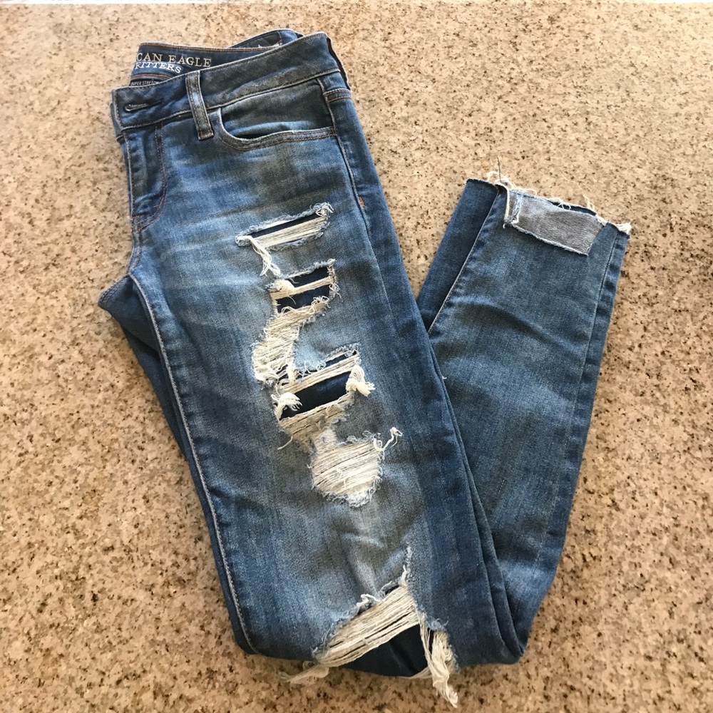 American eagle destroyed jeans