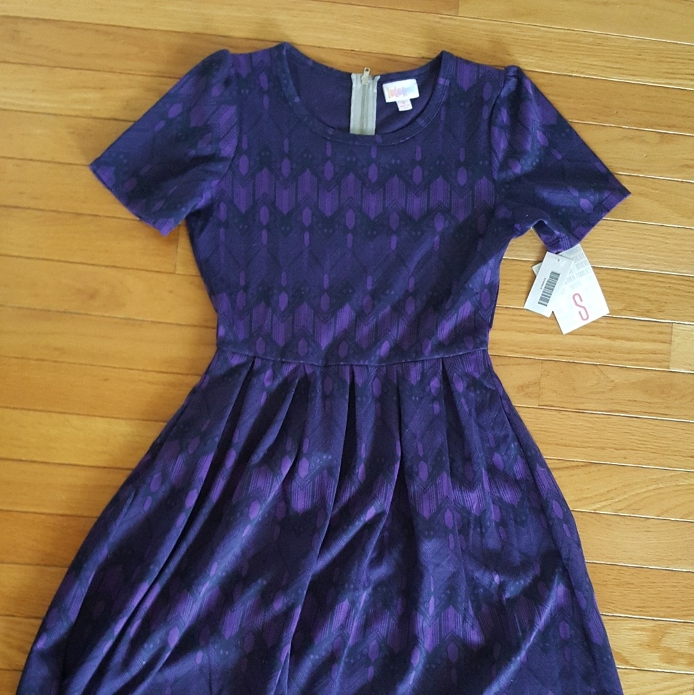Lularoe Amelia