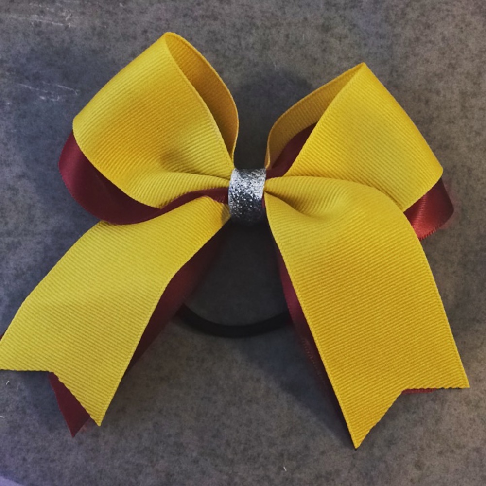 Small Bow Redskins colors