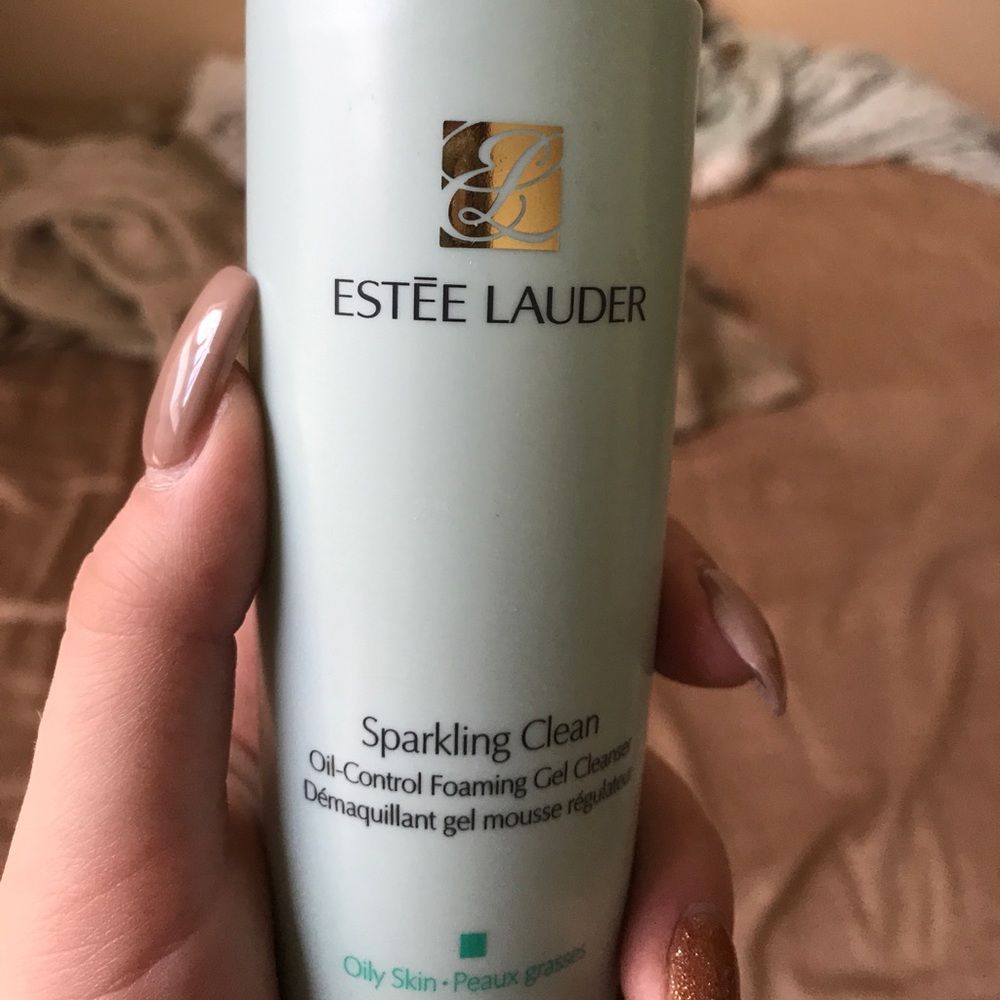 Estée Lauder sparkling clean foaming gel