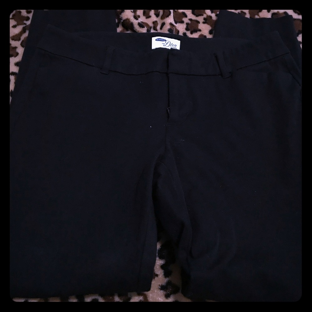 EUC Old Navy “Diva” crop pants