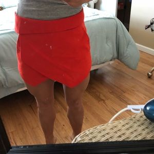 💕Zara basic dressy skort- bright red!🦄 XS