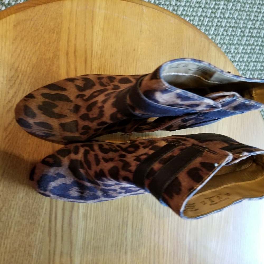 Cheetah ankle boots size 8