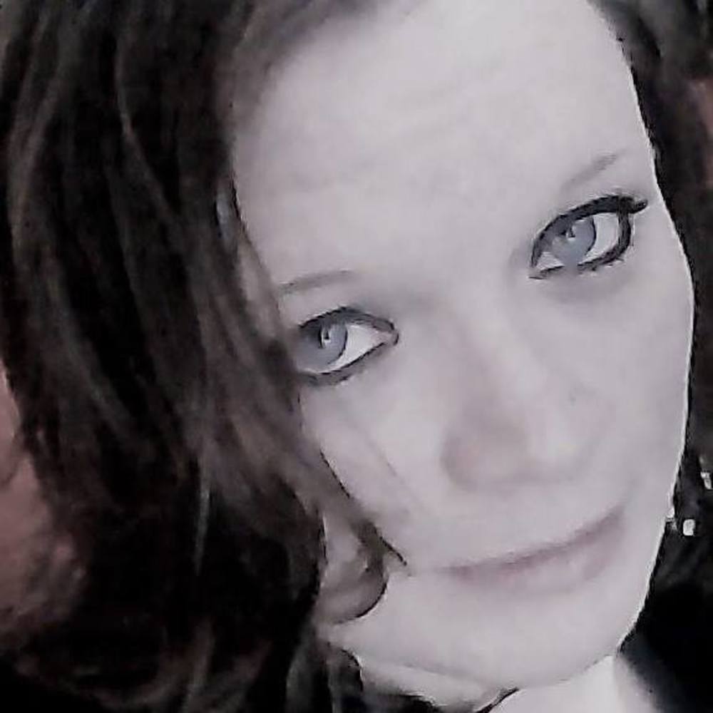 Meet your Posher, Carolyn