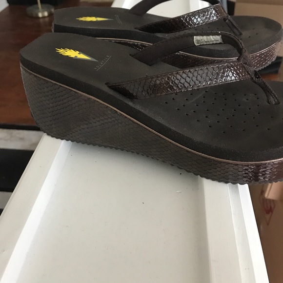 Sandal - Picture 3 of 7