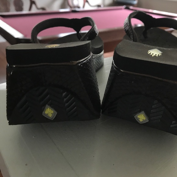 Sandal - Picture 6 of 7