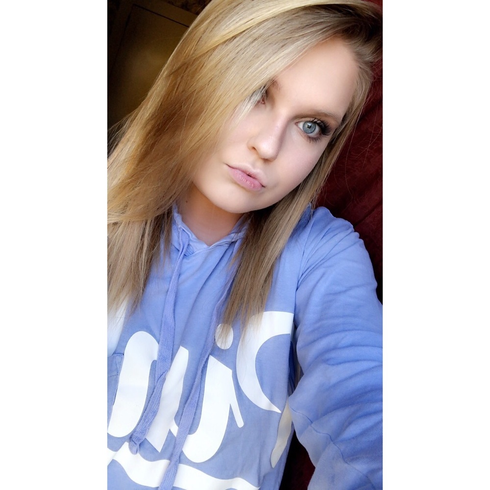 Meet your Posher, Ashley