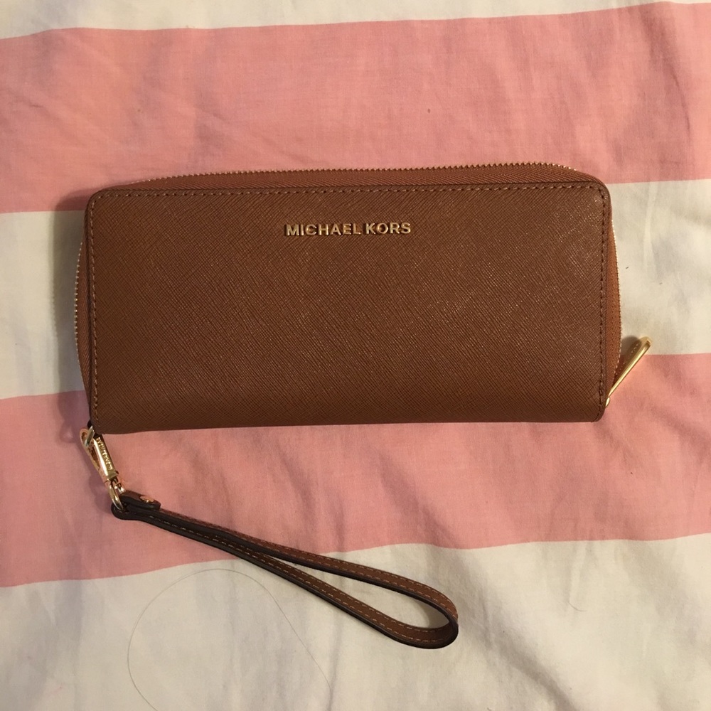 Michael Kors Jet Set Wallet