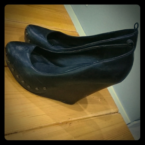 Aldo Shoes - Aldo wedge pumps