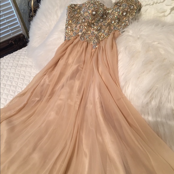 Jovani Dresses & Skirts - Peach tube gown