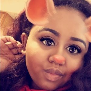 Meet your Posher, Debrianna