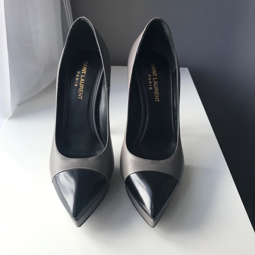 Saint Laurent Janis cap toe pump