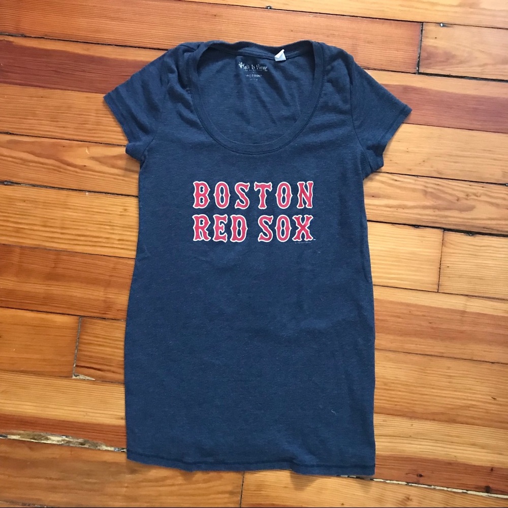 Boston Red Sox tee shirt