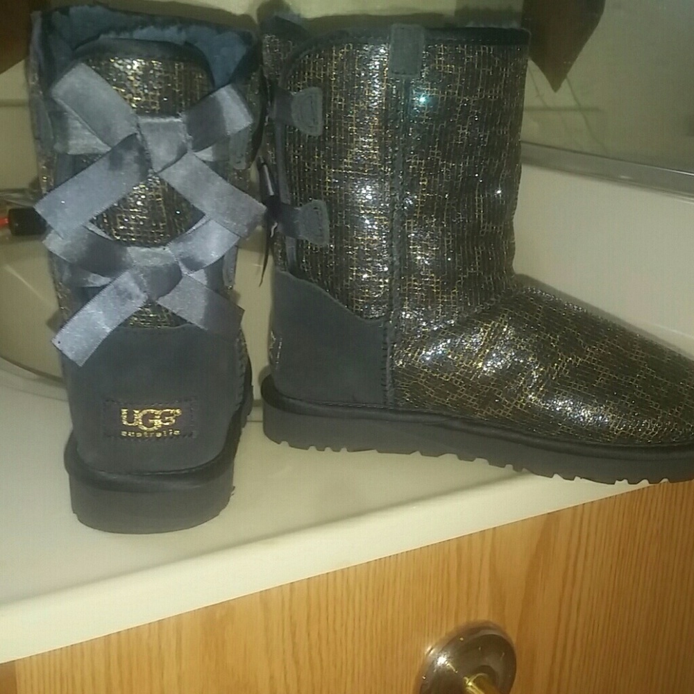 Bailey bow uggs