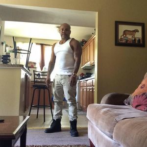 Meet your Posher, Sam