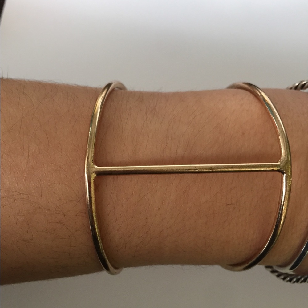 Emerald and Duv Cuff Gold Bracelet