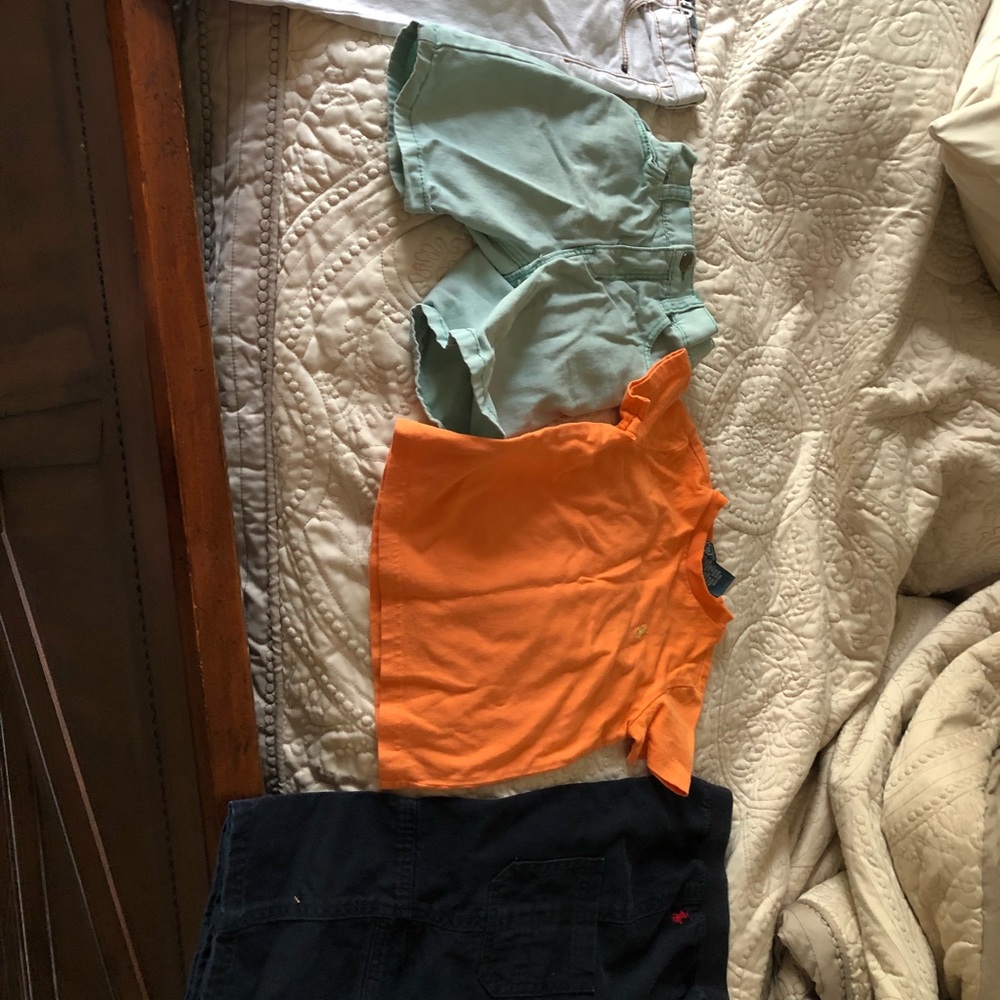 4 items Ralph Lauren complete outfit and two pants