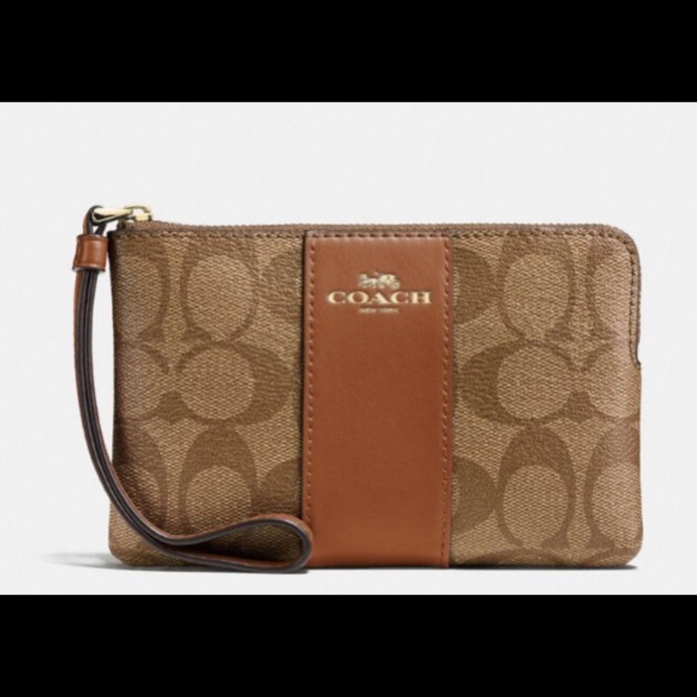 NWT Coach Corner Zip Wristlet