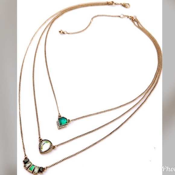 Emerald Rhinestone Layered Necklace - Picture 3 of 6