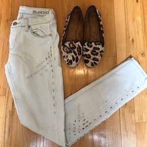 BLANK NYC light wash detailed jeans. Size 25