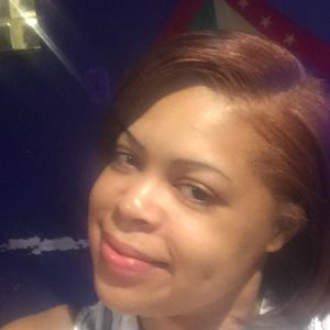 Meet your Posher, Jeanine