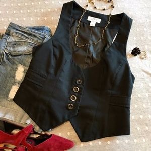 Ann Taylor- vest for work or party 🎉 (p-sm)