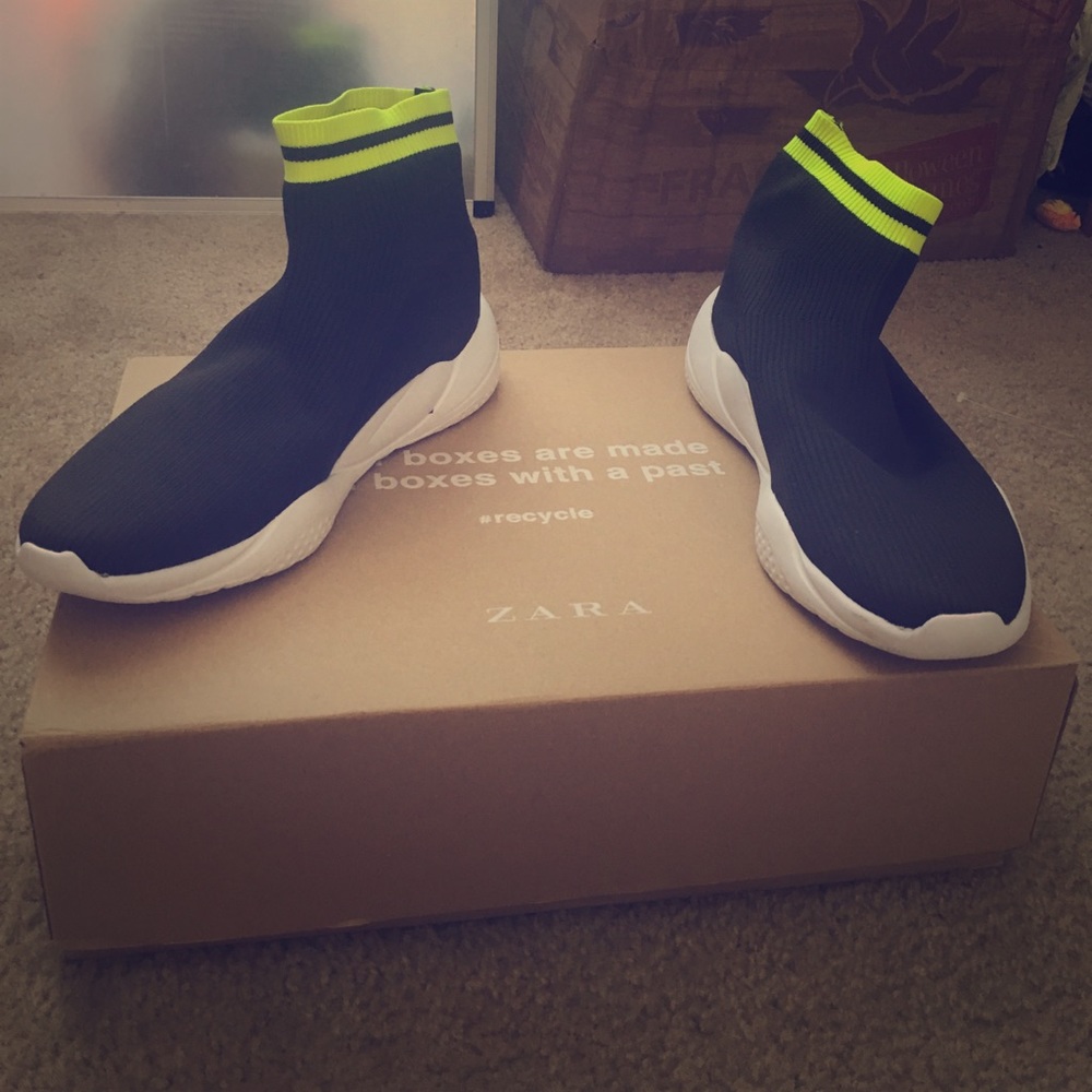 Zara Stretch Fabric High Top Sneakers