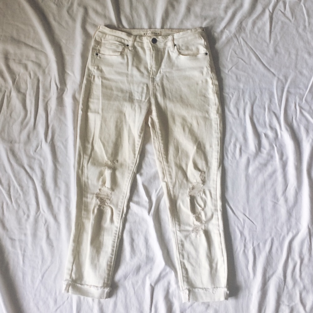 Bullhead White High Rise Torn Jeans