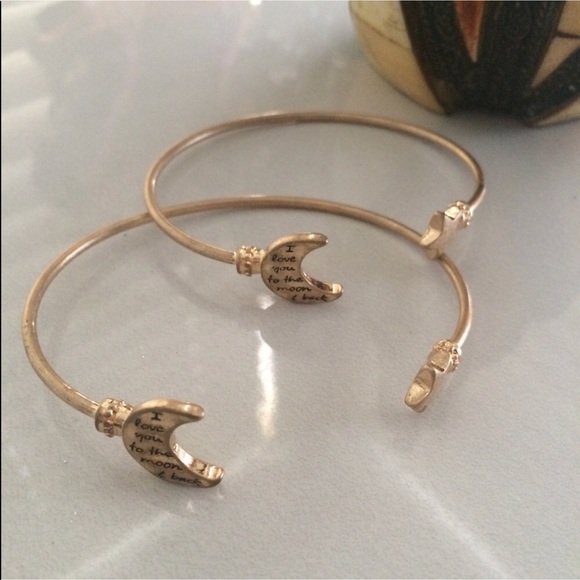 ONE LEFT! I Love You Moon & Back Bracelet - Picture 2 of 2