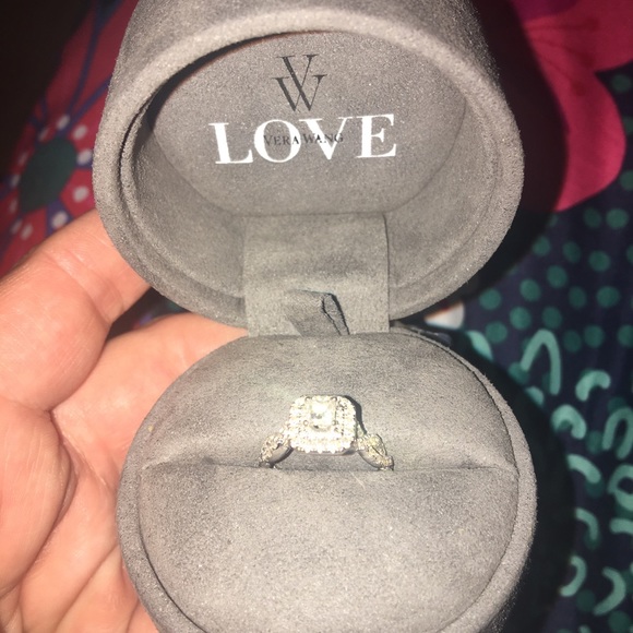 Vera Wang Jewelry - Vera Wang Engagement Ring