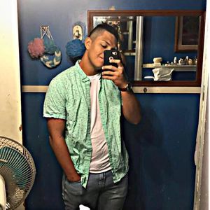 Meet your Posher, Christian