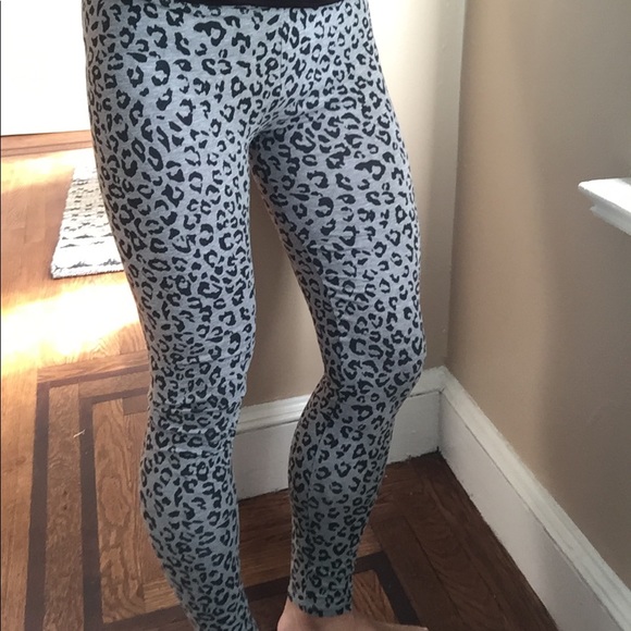 PINK heather gray and leopard print leggings sz Sm - Picture 4 of 6