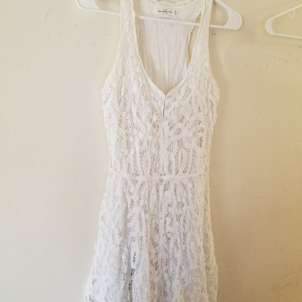 Beautiful off white Abercrombie and Fitch dress