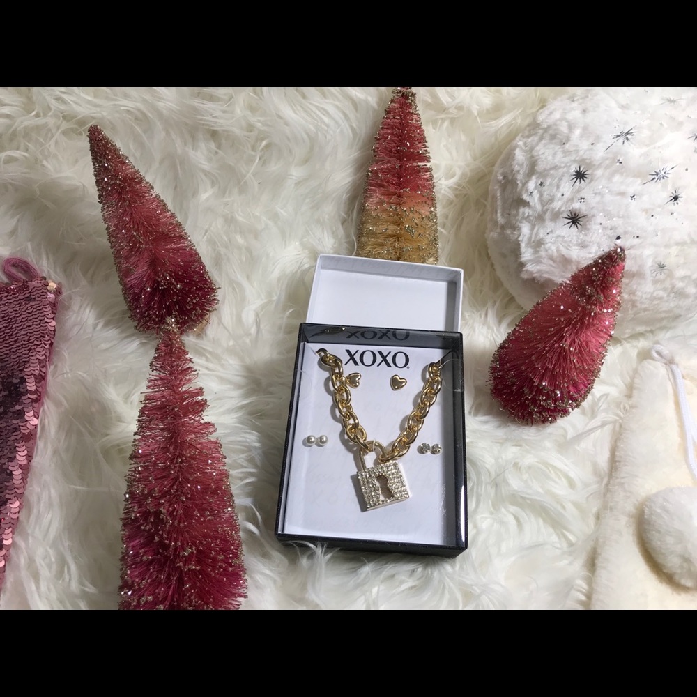 XOXO jewelry gift box set