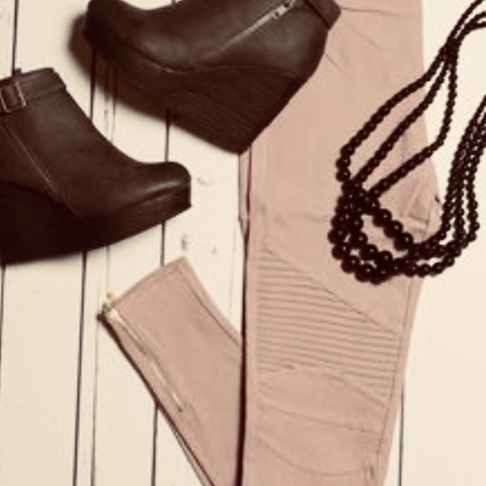 Hybrid Moto jeans in Dusted Mauve.