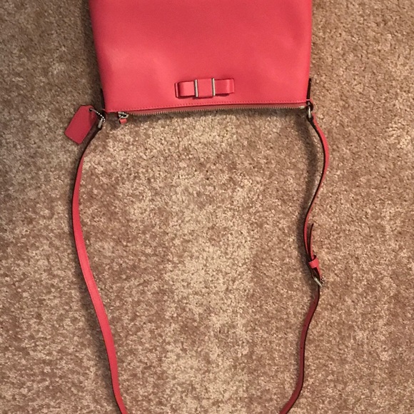 Brand new small coach crossbody/ should purse - Picture 1 of 3
