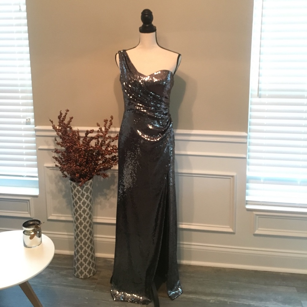 🔥STUNNING🔥Caché long sequin dress. like new!