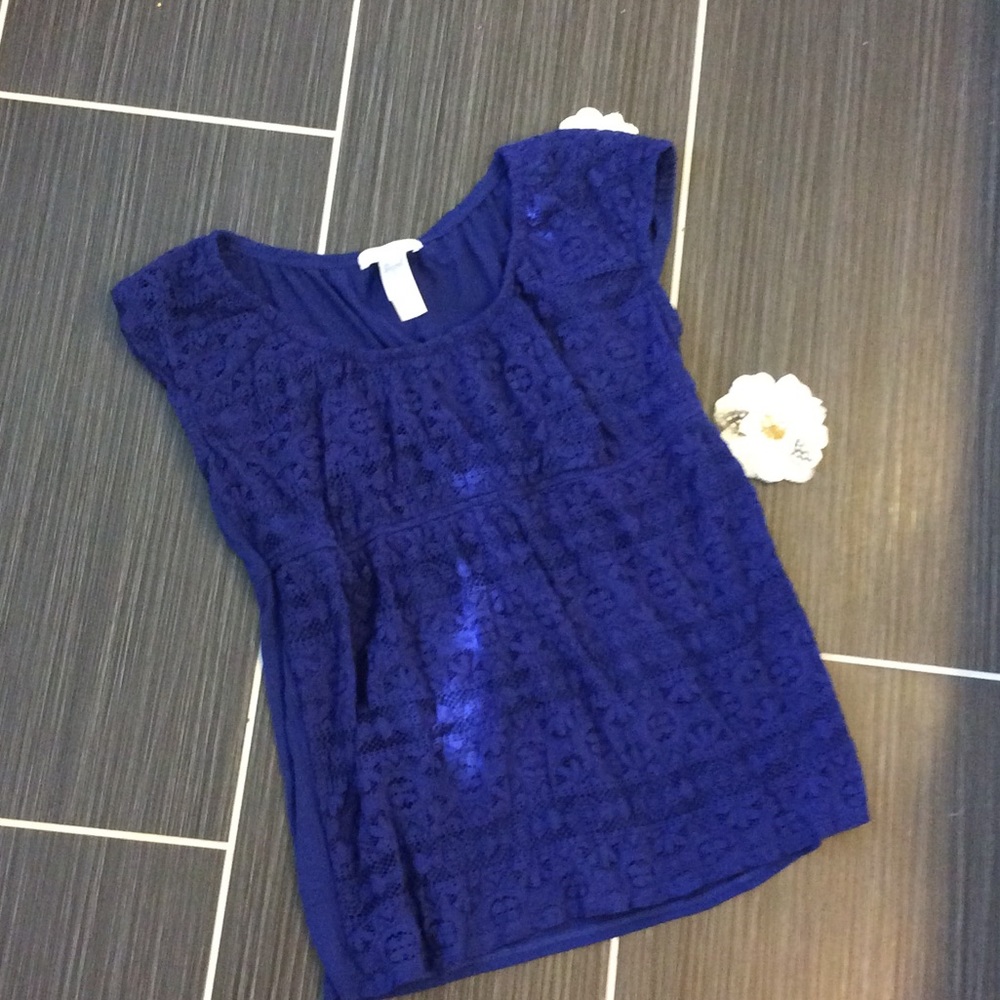 Liz wear size large blue lace overlay top