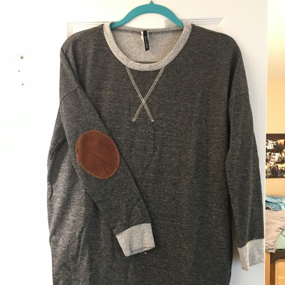 Sweater - Picture 1 of 1