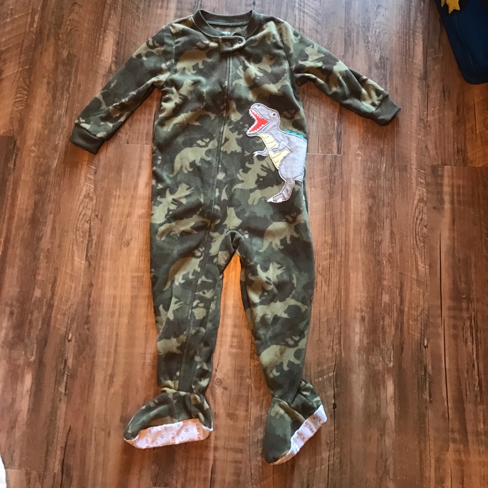 NWOT Carters toddler footie pajamas