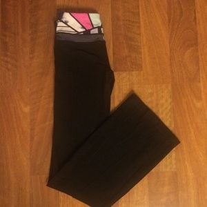 Lululemon groove pants (reversible to all black)