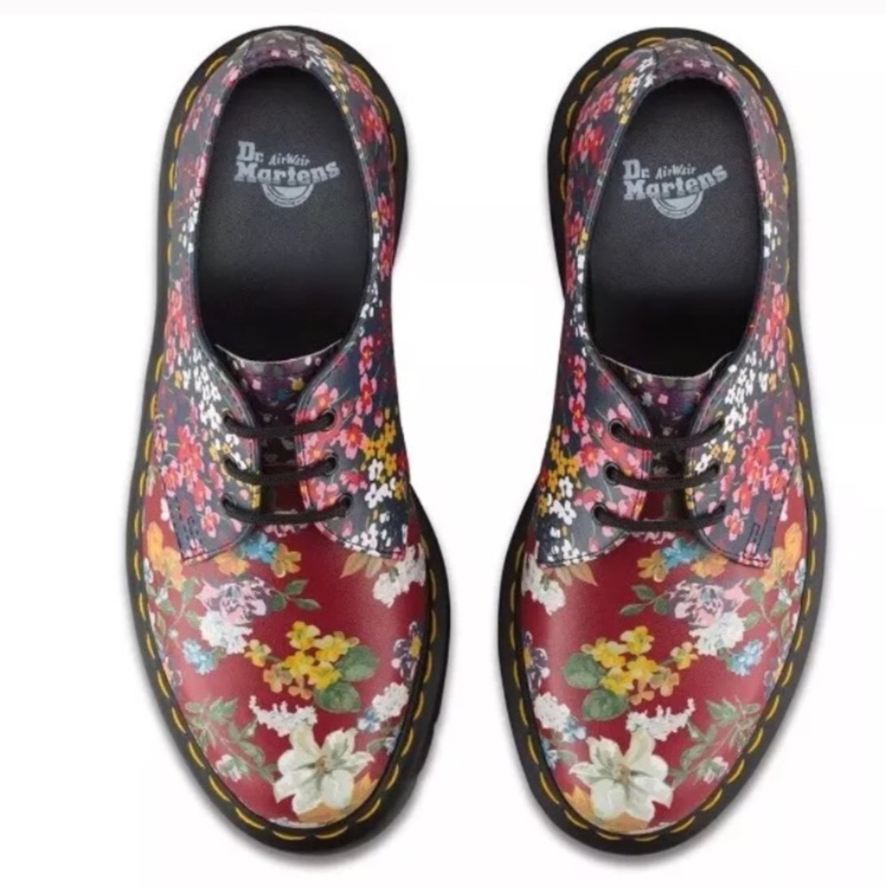 Make An Offer Dr. Martins Floral Oxfords Brand New