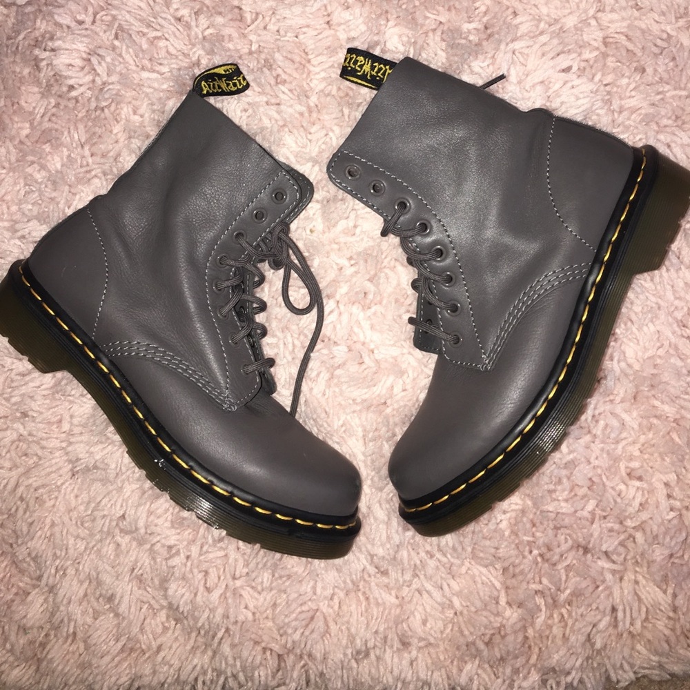 DR.MARTENS BOOTS