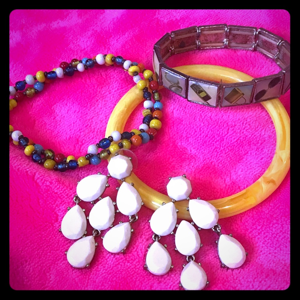 Mixed jewelry bundle