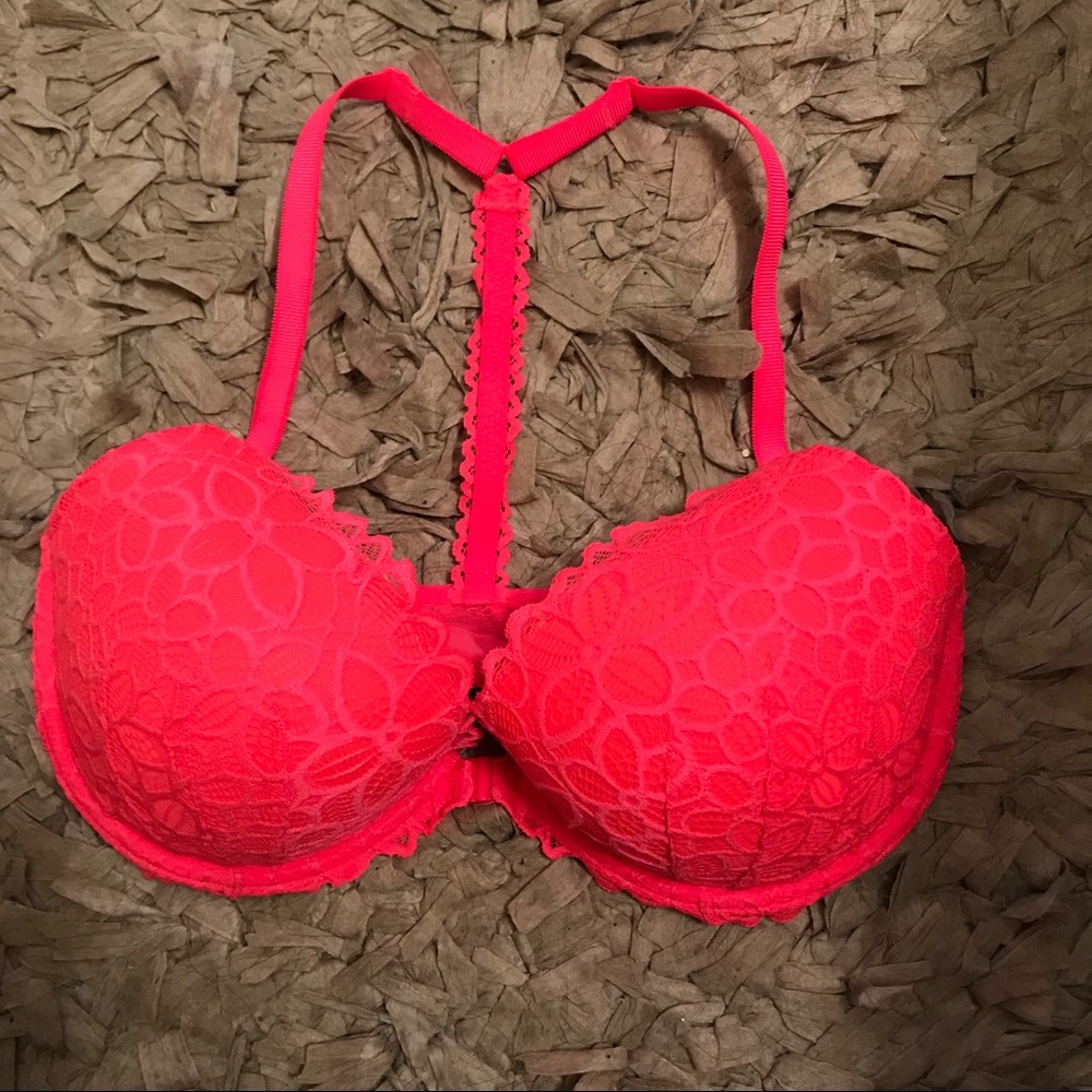 Victoria’s Secret PINK racer back bra