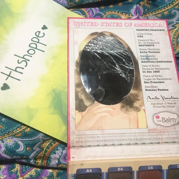 theBalm Balm Voyage (Vol. 1) - Picture 4 of 4