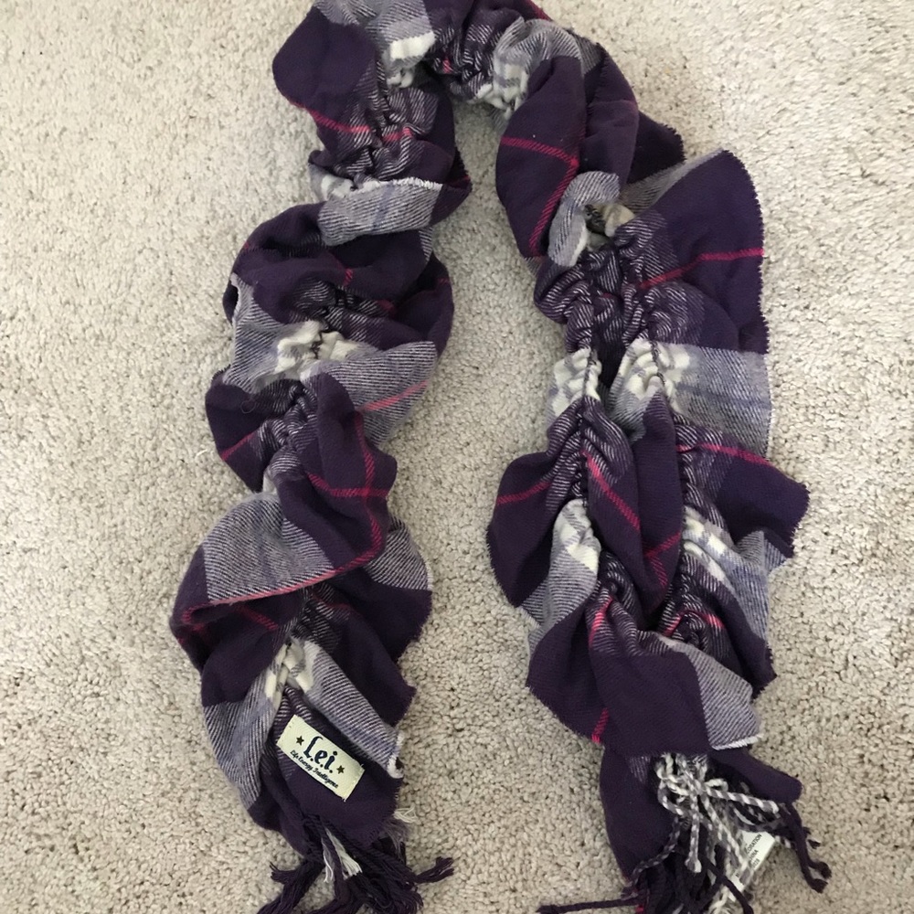 Scarf