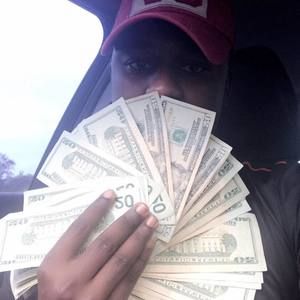 Meet your Posher, Peterson