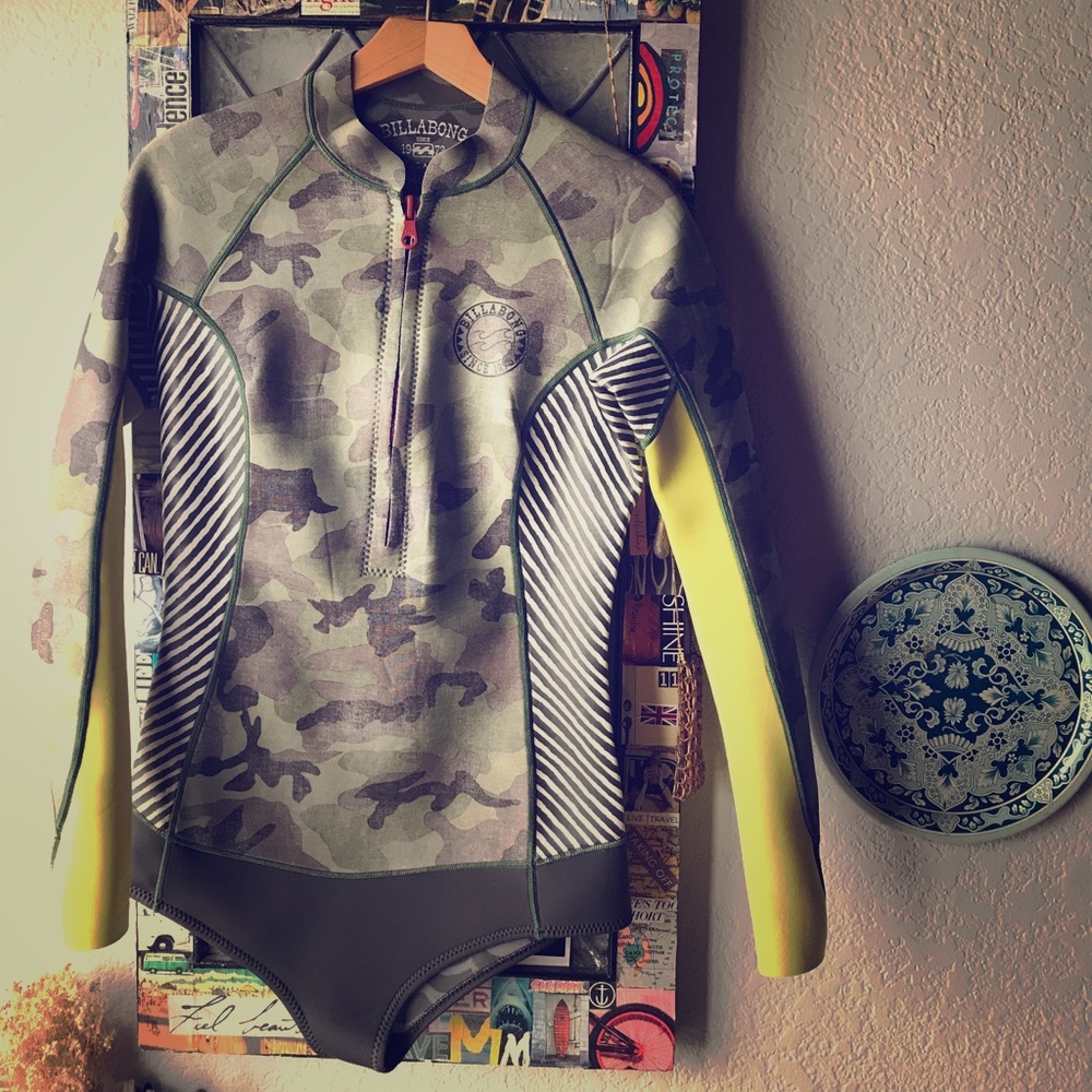 Never been worn billabong wetsuit!